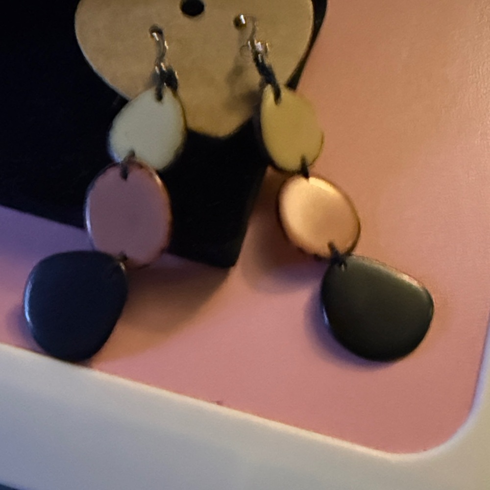 Beautiful pink, brown and beige dangling earrings